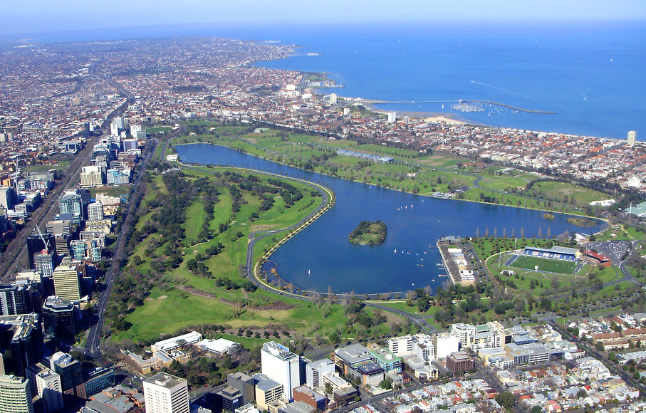 Albert Park Lake