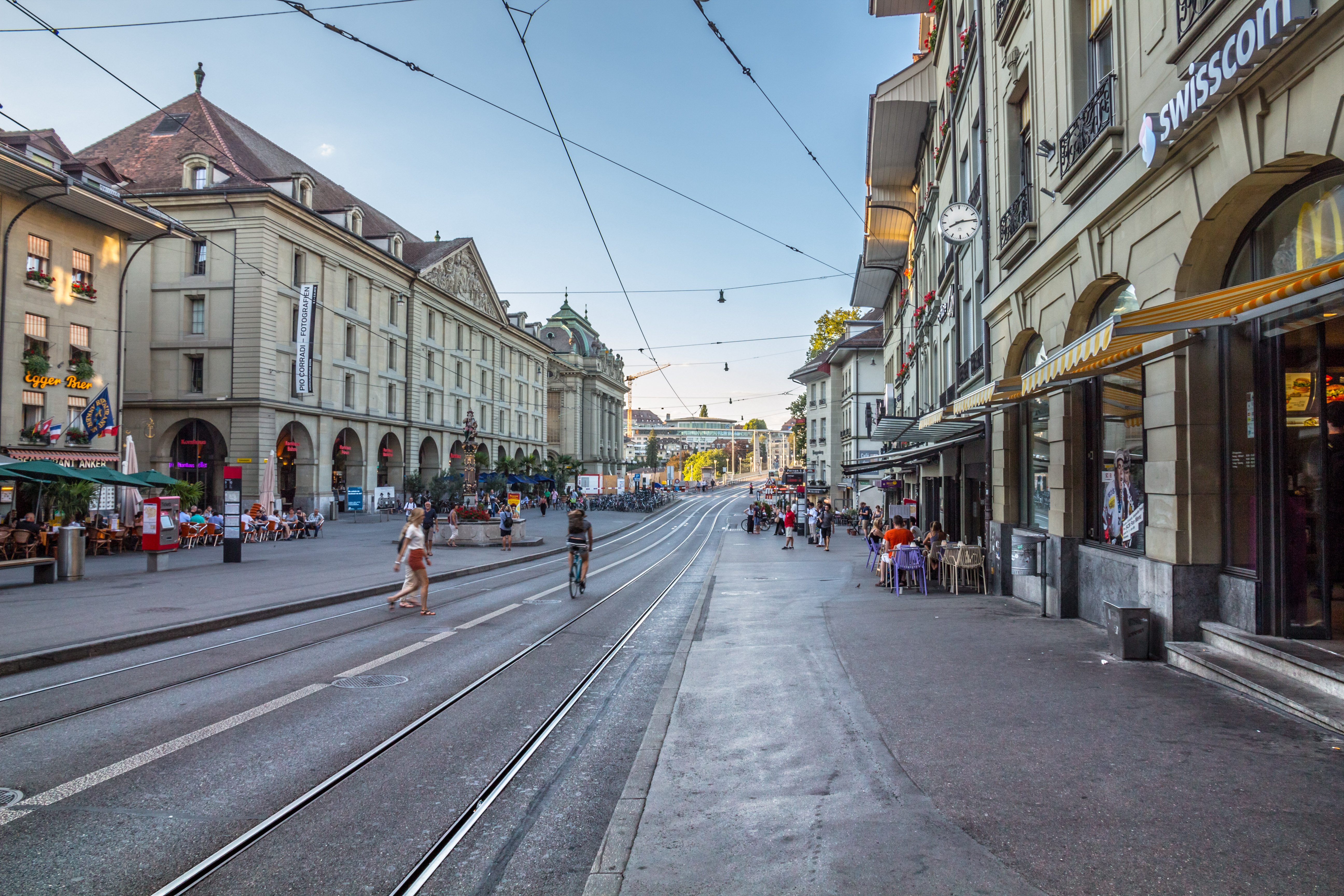 Kornhausplatz & Kornhaus