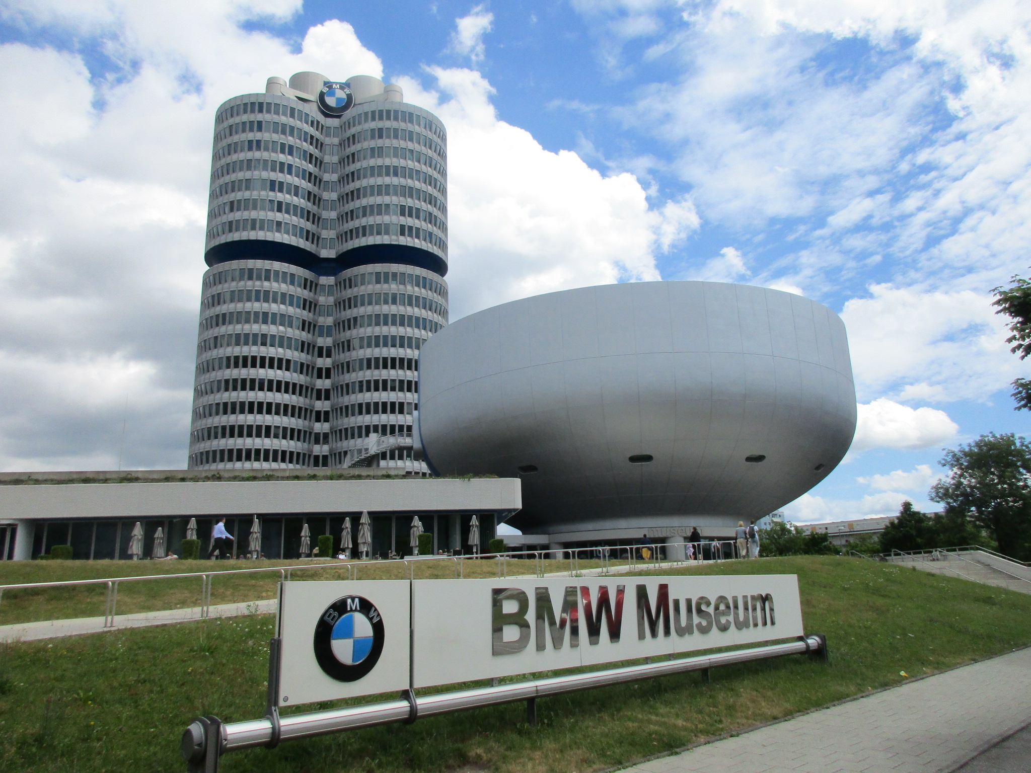 BMW Welt & Museum