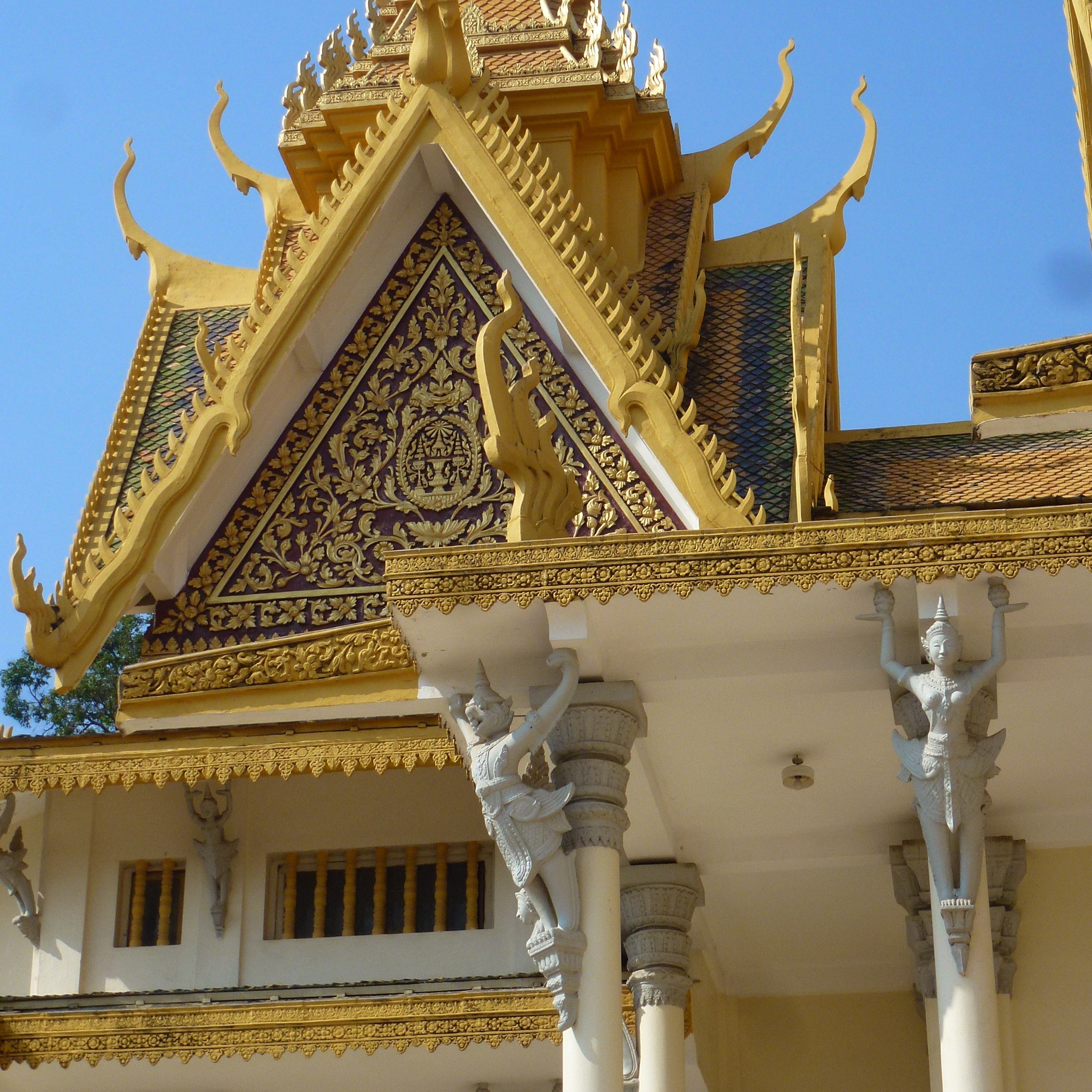 Friends (Mith Samlanh) Restaurant